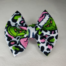 Load image into Gallery viewer, Pink Grinchy Man Bow
